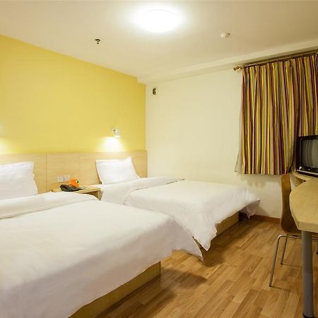 7Days Inn Guangzhou Tianhe Tianpingjia Subway Station Экстерьер фото